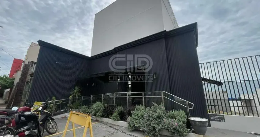 Prédio comercial com aproximadamente 300m² no Centro Sul
