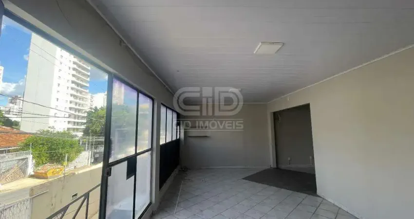 Salão comercial com 90m² no bairro Quilombo