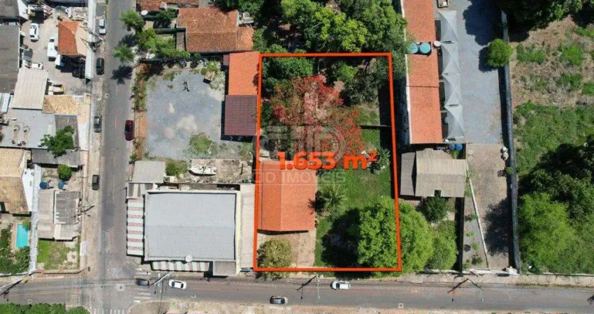 Imóvel com mais de 1.600 m² a poucos metros da Av. Fernando Correa