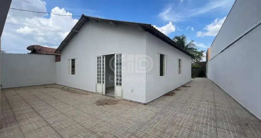Casa com 2 quartos para alugar na Rua Padre Diogo Antônio Feijó, Jardim Universitário, Cuiabá