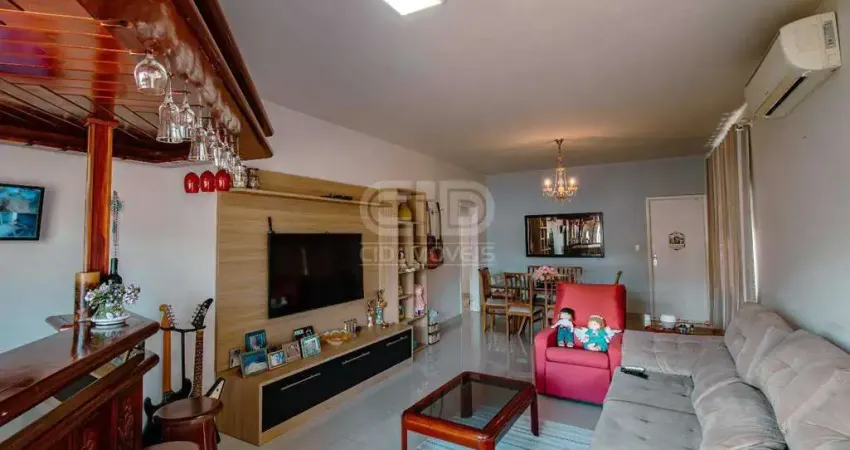 Casa com edicula à venda com 5 quartos, sendo 3 suítes no bairro morada do ouro