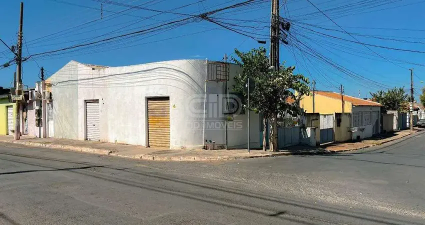 Casa comercial à venda na Rua Setenta e Sete, Morada da Serra, Cuiabá