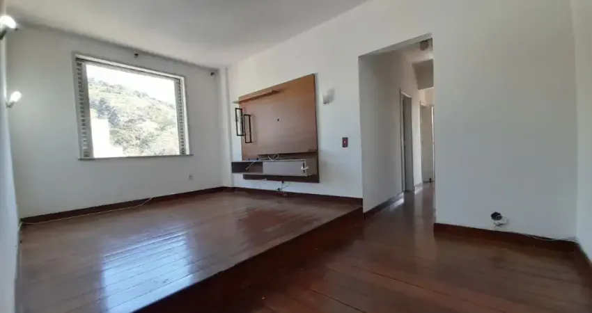 Lindo apartamento na garibaldi com 3 quartos 2 closet. entrar e morar.