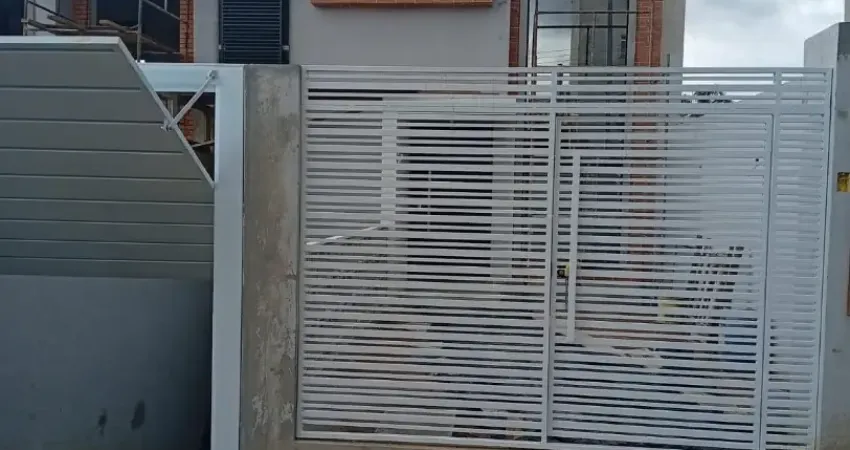 Casa com 2 quartos à venda na Rua Bandeirantes, Pinheirinho, Curitiba