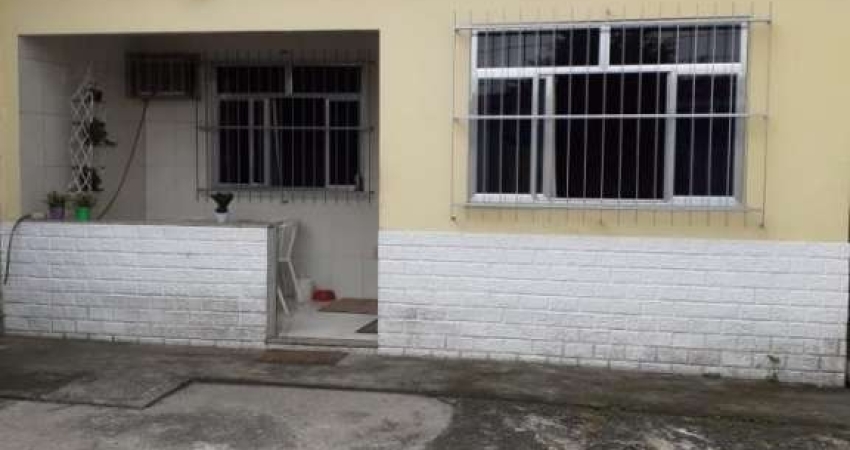 Casa Padrão para Venda em Parque A Equitativa Duque de Caxias-RJ