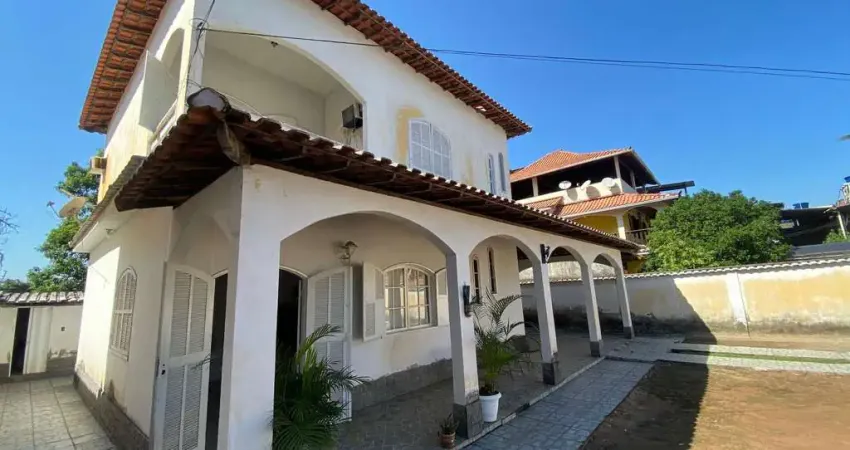 Casa com 3 quartos à venda na Rua Muritiba, Vila Santa Cruz, Duque de Caxias