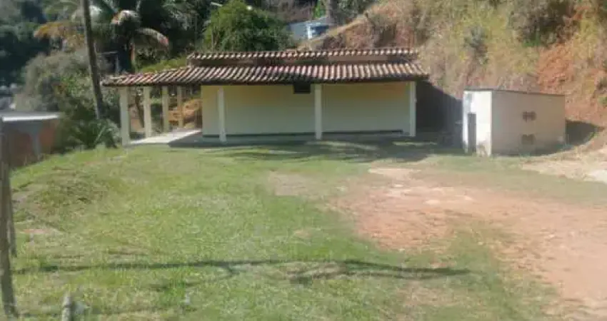 Casa ampla em Jardim Olimpo com 2 quartos e quintal com 600m²