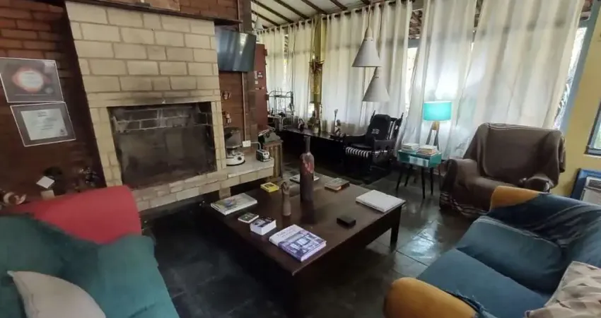 Chácara / sítio com 2 quartos à venda na Rua Cachoeira, Santo Antônio, Duque de Caxias