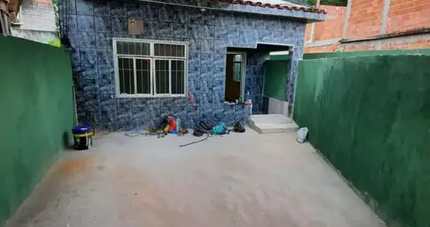 Casa com 2 quartos para alugar na Rua Penha, Parque Xerém, Duque de Caxias