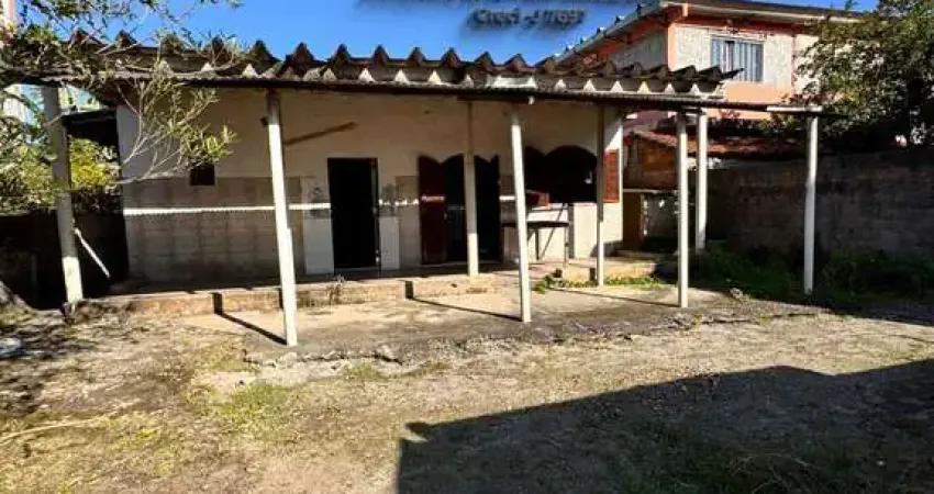 Casa com 2 quartos à venda na Rua Antônio Granjo, Santa Lúcia, Duque de Caxias