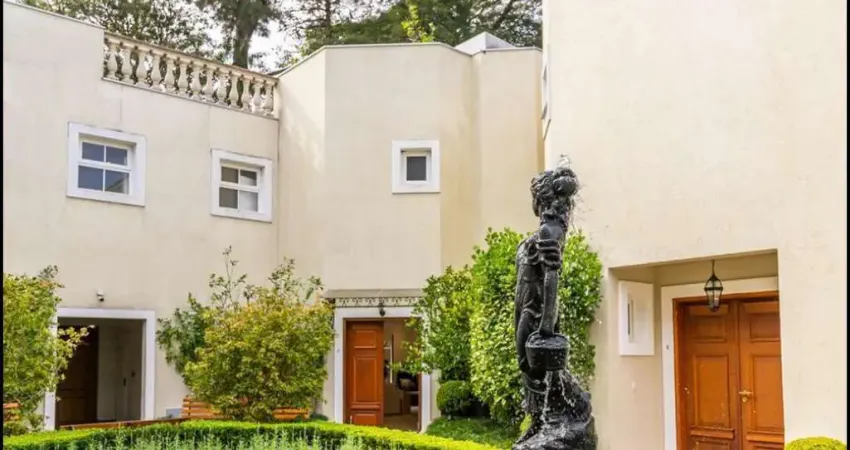 Casa em Condomínio - Jardim Petrópolis - 4 suítes; 5 vagas
