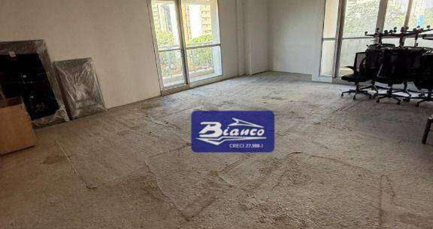 Sala comercial 98m² com vista livre e 2 vagas na garagem.