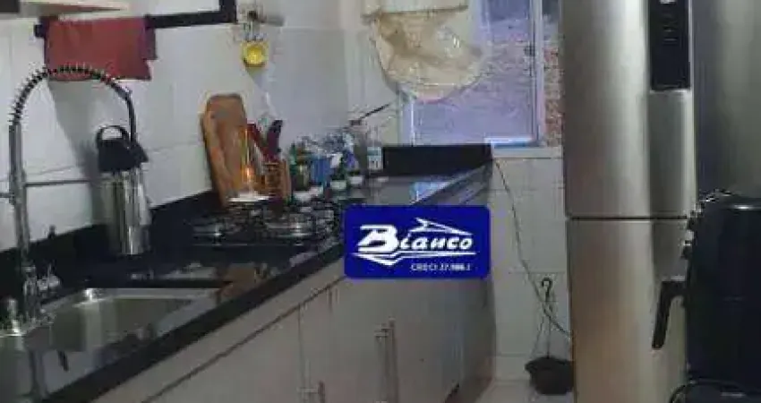 Oportunidade apartamento 50 metros prox de mercado,ponto de onibus,escola (1 vaga para carro rotativa)