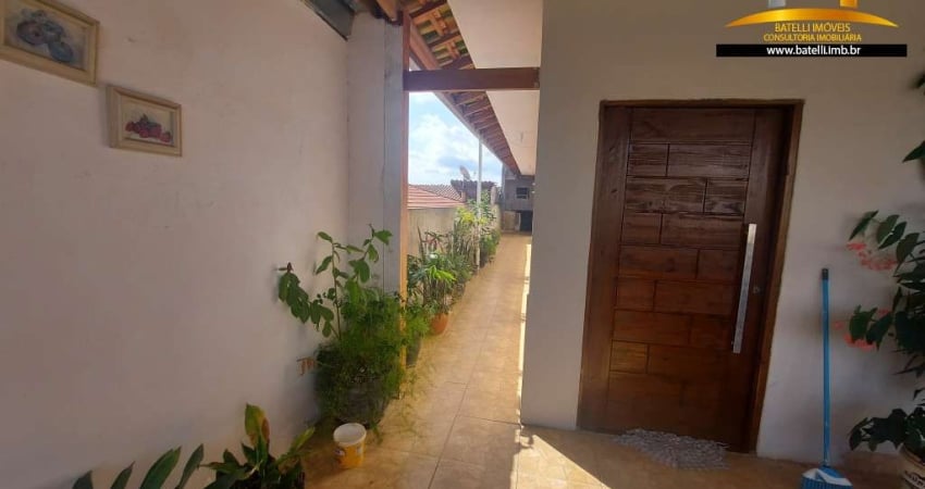 Casa com 3 quartos para alugar na Rua Tupanaci, 86, Caucaia do Alto, Cotia