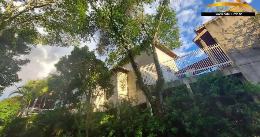 Casa térrea à venda condomínio parque paulistano na região da granja viana - batelli imóveis