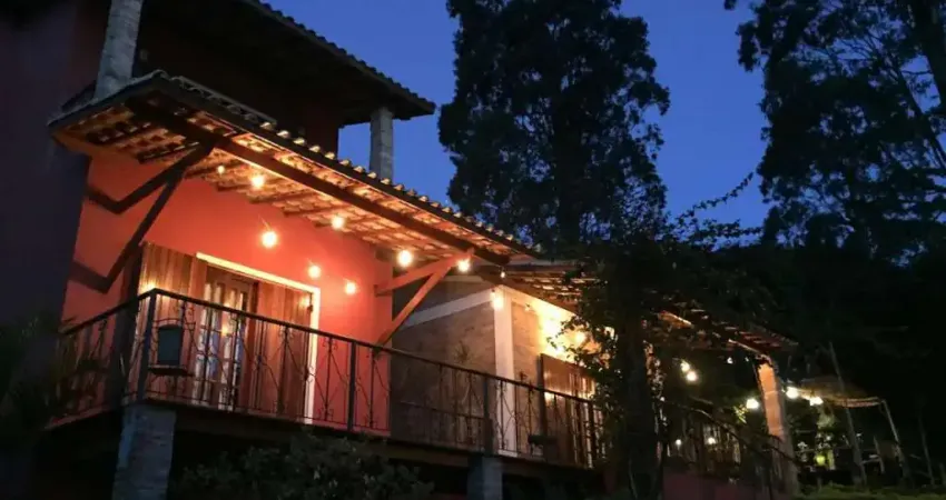 Casa com 4 quartos para alugar na Rua das Flores, 123, Granja Viana, Cotia