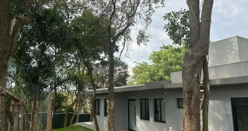 Casa com 3 quartos à venda na Estrada Fazendinha, 2550, Granja Viana, Carapicuíba