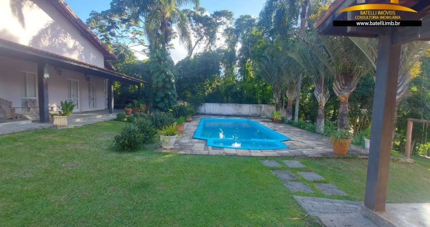 Casa com 3 quartos para alugar na Estrada das Quaresmeiras, 80, Tijuco Preto, Cotia