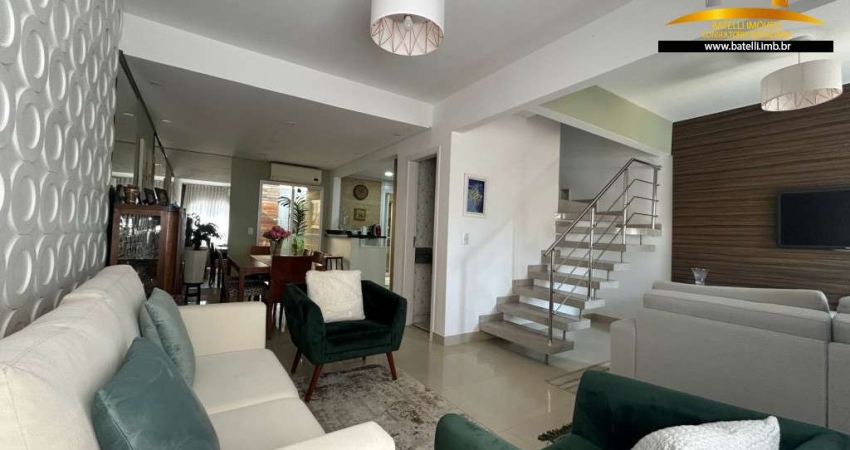 Casa à venda condomínio Village Wimbledon na Granja Viana - Batelli Imóveis