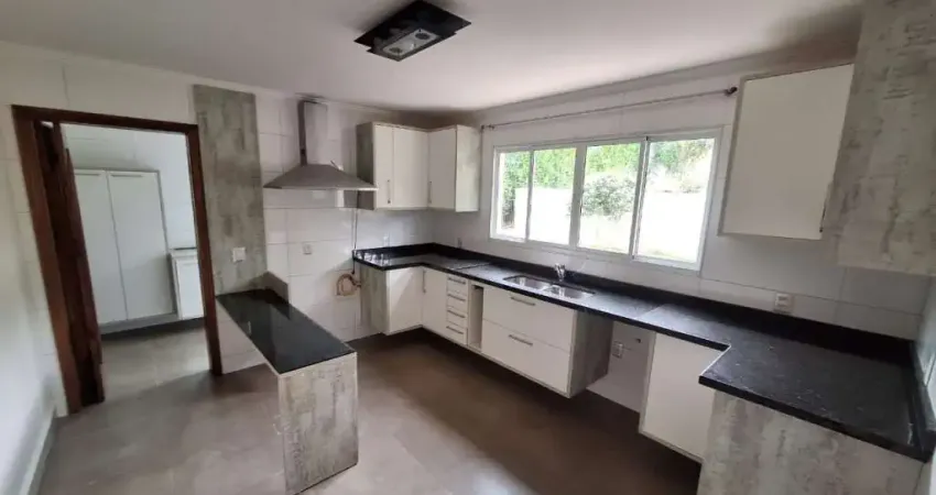 Casa à venda em condomínio fechado san ressore em caucaia do alto, cotia - sp | batelli imóveis