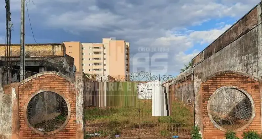 Terreno à venda no Somenzari, Marília 