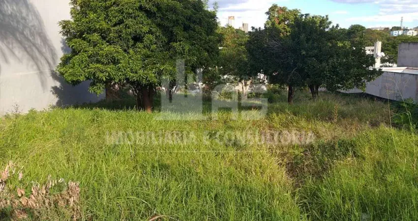 Terreno à venda no bairro Alto Cafezal - Marília/SP