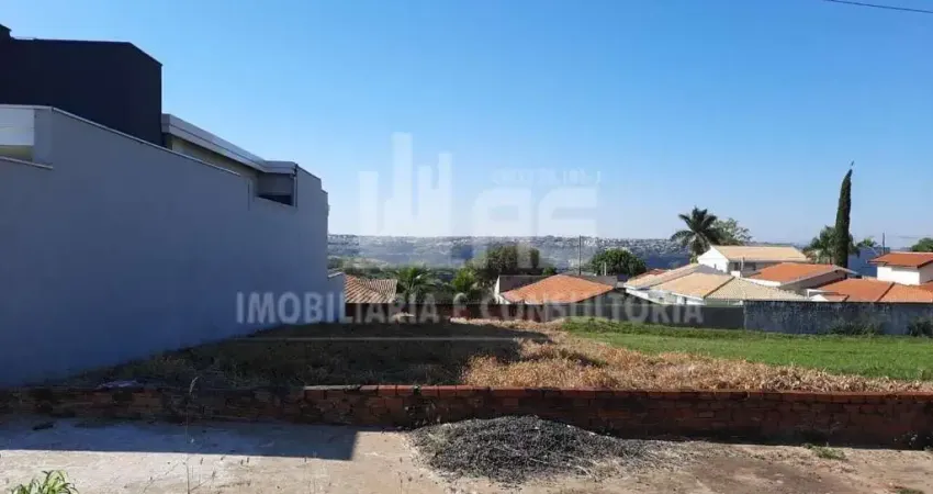 Terreno à venda no bairro Jardim Acapulco - Marília/SP