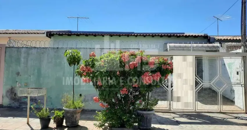 Casa com 2 quartos à venda no Jardim Nacional, Marília 