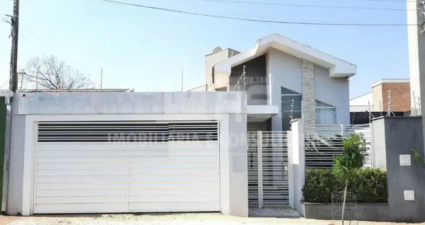 Casa a venda com 03 quartos sendo 01 suíte, no Jardim Riviera