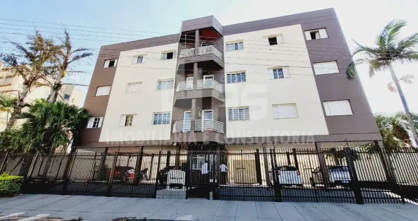 Apartamento no Portal do Sol com 2 Quartos e 2 Banheiros.