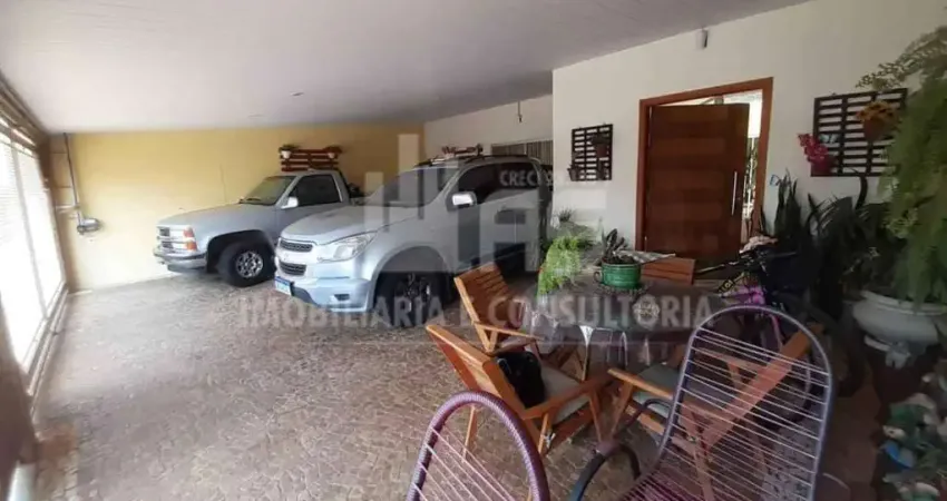 Casa na Zona Norte de Marilia com 3 quartos sendo 1 suite.