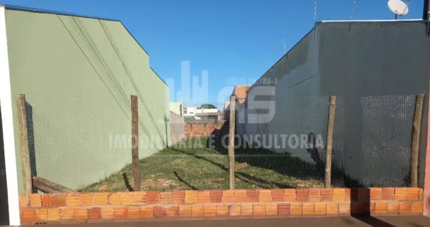 Terreno à venda no Jardim Cavallari, Marília