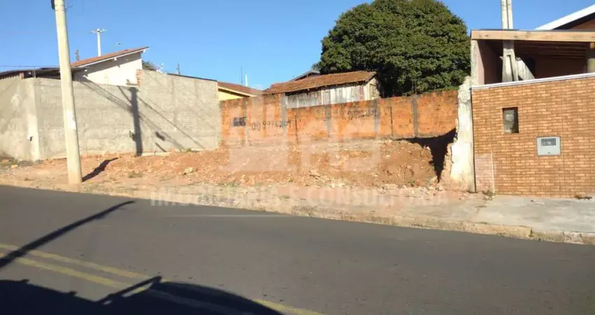 Terreno à venda no Rebelo, Garça
