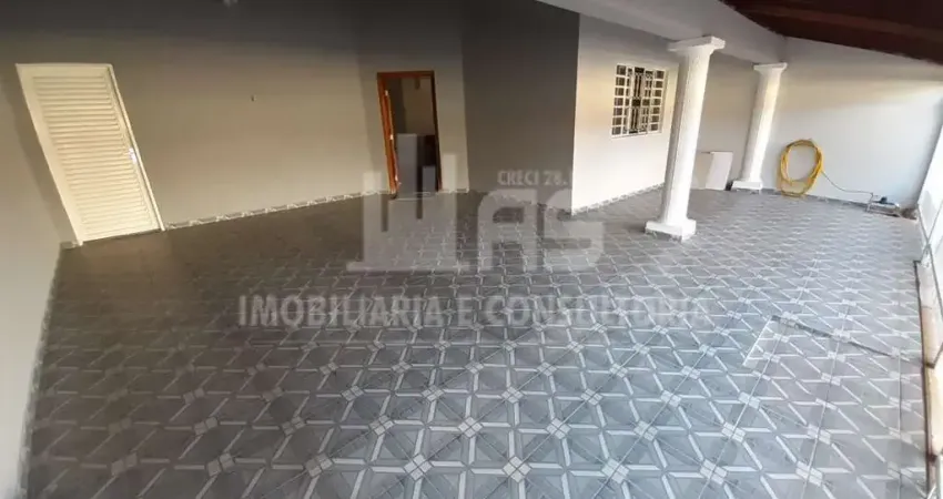 Casa à venda contendo 3 quartos sendo 1 suíte no jardim ipanema