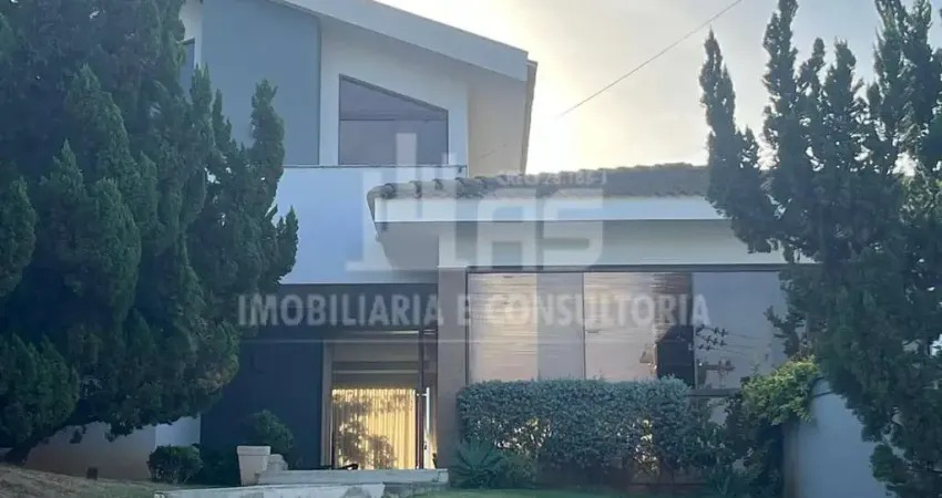 Casa à venda contendo 4 quartos sendo 3 suítes no portal da serra.