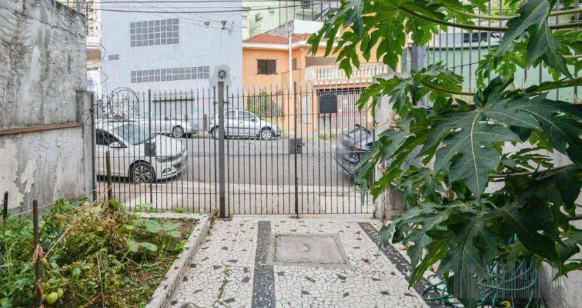 Casa à venda no Alto da Lapa São Paulo SP com 3 dormitórios, 1 suíte, 2 vagas de garagem e 120m².