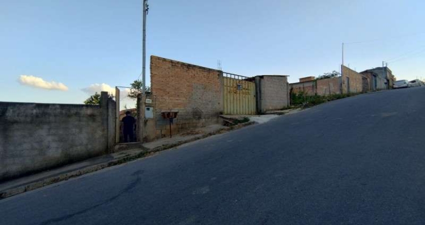 EXCELENTE CASA EM LOTE 360 METROS NO MONTE SINAI EM ESMERALDAS