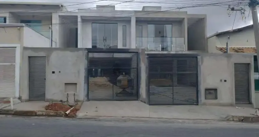 EXCELENTE CASA GEMINADA 03 QUARTOS COM ACABEMENTO DIFERNCIADO NO LUCIO DE ABREU EM CONTAGEM