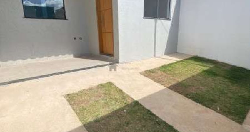 EXCELENTE CASA GEMINADA LINEAR NO SANTO ANTONIO EM SARZEDO .
