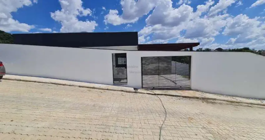 EXCELENTE CASA 03 QUARTOS COM SUATE NO BAIRO TROPICAL EM CONTAGEM