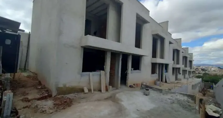 Casa com 2 quartos à venda na Rua Lupinos, Jardim das Alterosas - 2ª Seção, Betim
