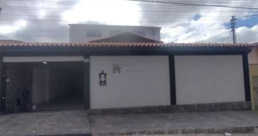 LINDA CASA 03 QUARTOS EM LOTE DE 360 METROS NO MONTE CASTELO EM CONTAGEM.