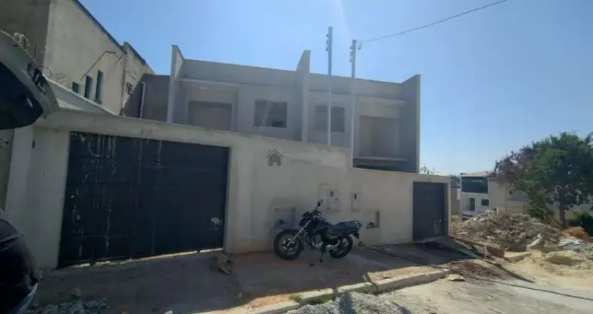 LINDA CASA GEMINADA 03 QUARTOS NO MONTE VERDE EM BETIM