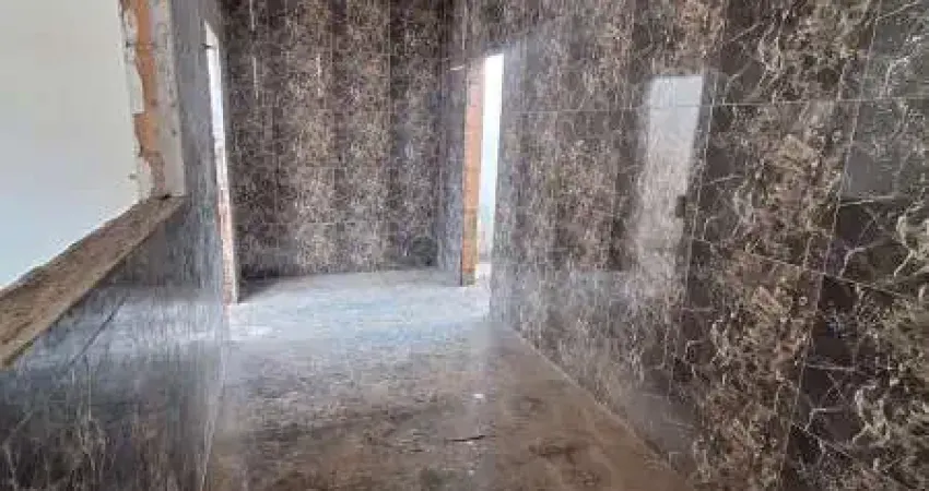 Otimo lote de 190 metros no bairro duque de caxias com uma casa em alvenaria