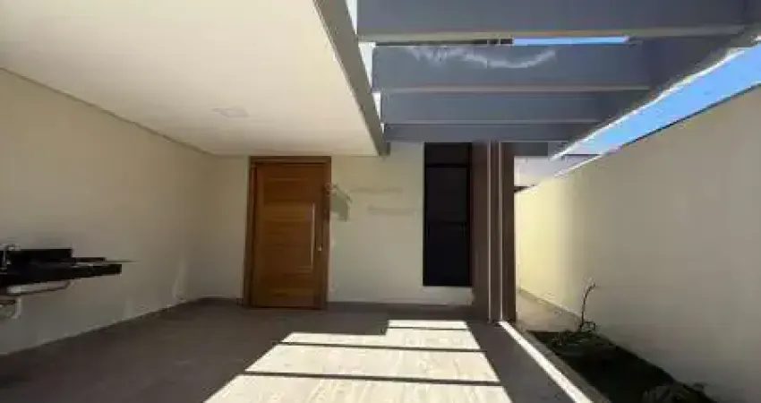 Excelente casa em meio lote 3 quartos e 1 suite no residencial lagoa