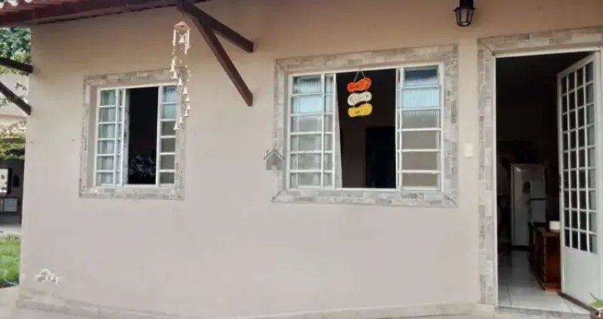 Linda casa geminada com todos os moveis banheira de hidromassagem