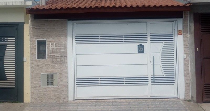 Casa Semi-Nova à Venda – Cidade Edson, Suzano/SP