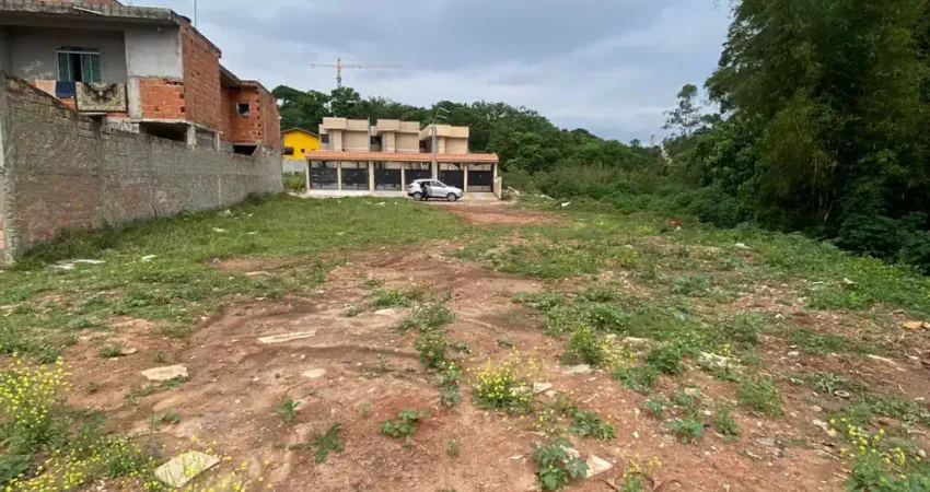 Terreno à venda na Vila Pereta, Poá 