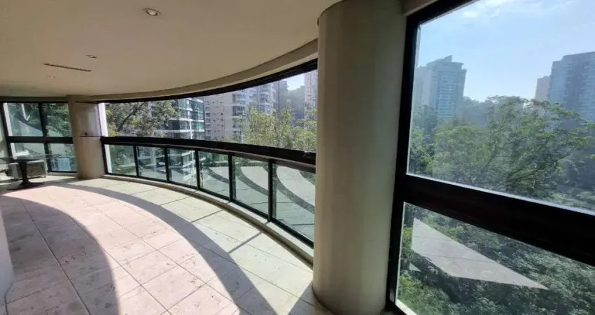 Confortável apartamento tipo para locação em Vila Andrade Panamby com 6 quartos, sendo 4 suítes, 400m²