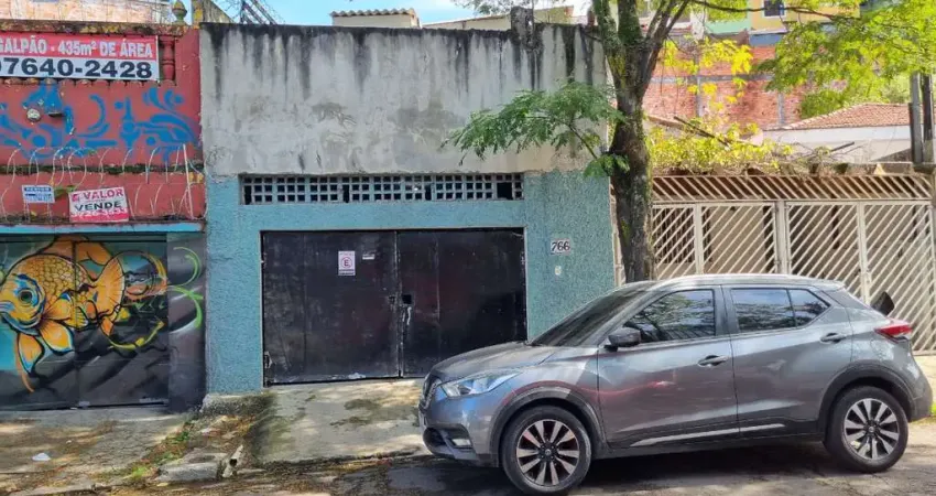 Imperdível sobrado para venda em Jardim Bonfiglioli com 4 quartos, sendo 1 suíte, 172m²